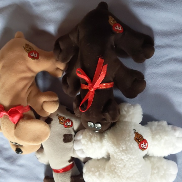 pound puppies vintage, 1 large, 4 newborn - Picture 6 of 7